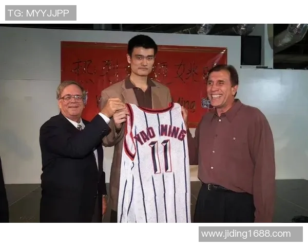 姚明在篮球场上的防守技巧与策略分析及其对比赛的影响